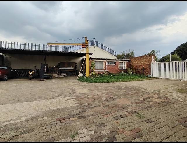 655M² WAREHOUSE FOR SALE IN DRIEHOEK